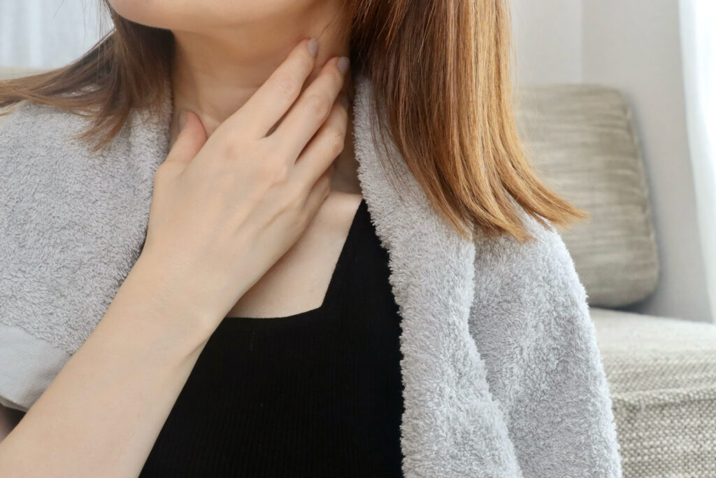 自宅で首元の小さなイボ(アクロコルドン)をケアする方法